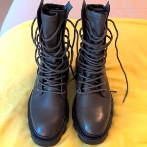 ASH Maddox Boot LIKE NEW